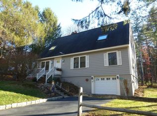 19 Griffin Rd, Westford, MA 01886
