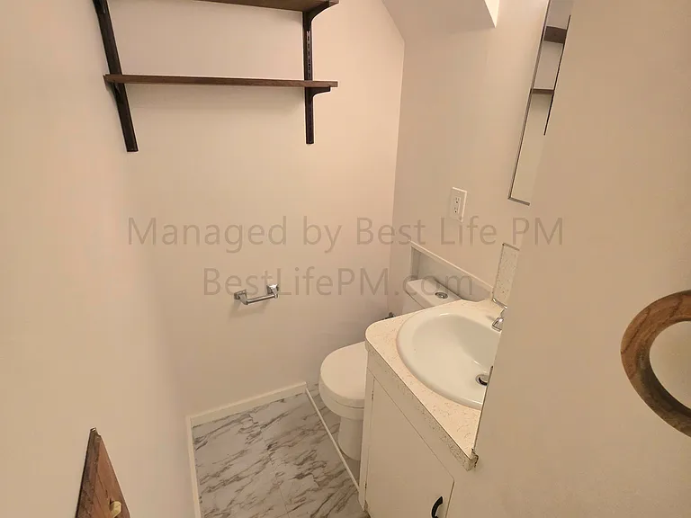 4526 NE 77th Ave — Photo 32