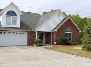 103 Stafford Ct, Dunn, NC 28334