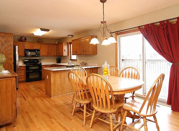 4th image of 2685 Windsor Ln