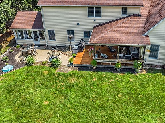 4th image of 3516 Briarwood Dr