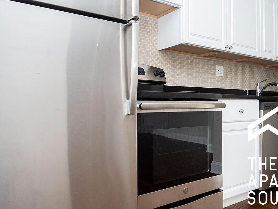 1st image of 3345 N Marshfield Ave APT 205