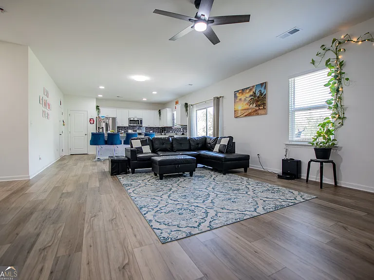 194 Rivulet Dr — Photo 28