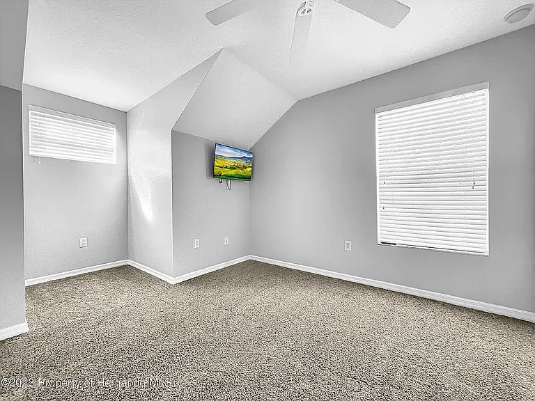 9324 Southern Charm Cir — Photo 31