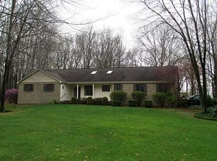 133 Winterwood Dr, Butler, PA 16001