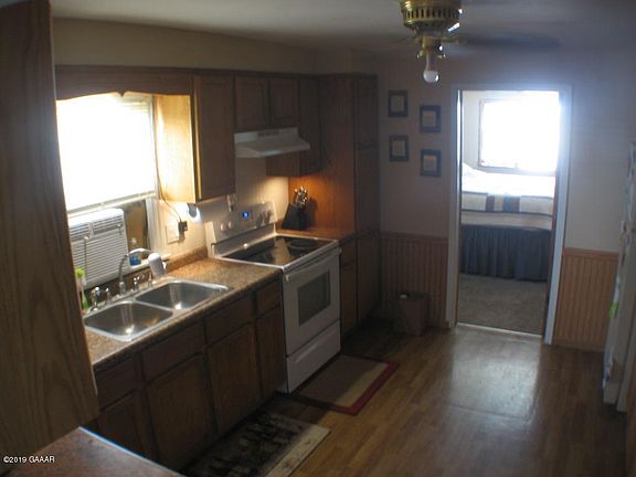 3rd image of 312 Main St