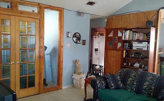 4th image of 6913 Cherry Meadow Dr