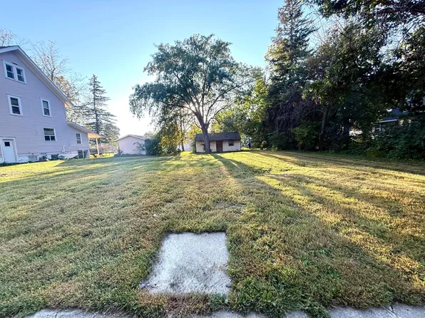 523 Strait Ave, Worthington, MN 56187