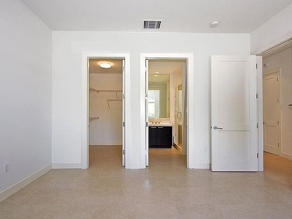4th image of 111 SE 2nd Street #Th-C