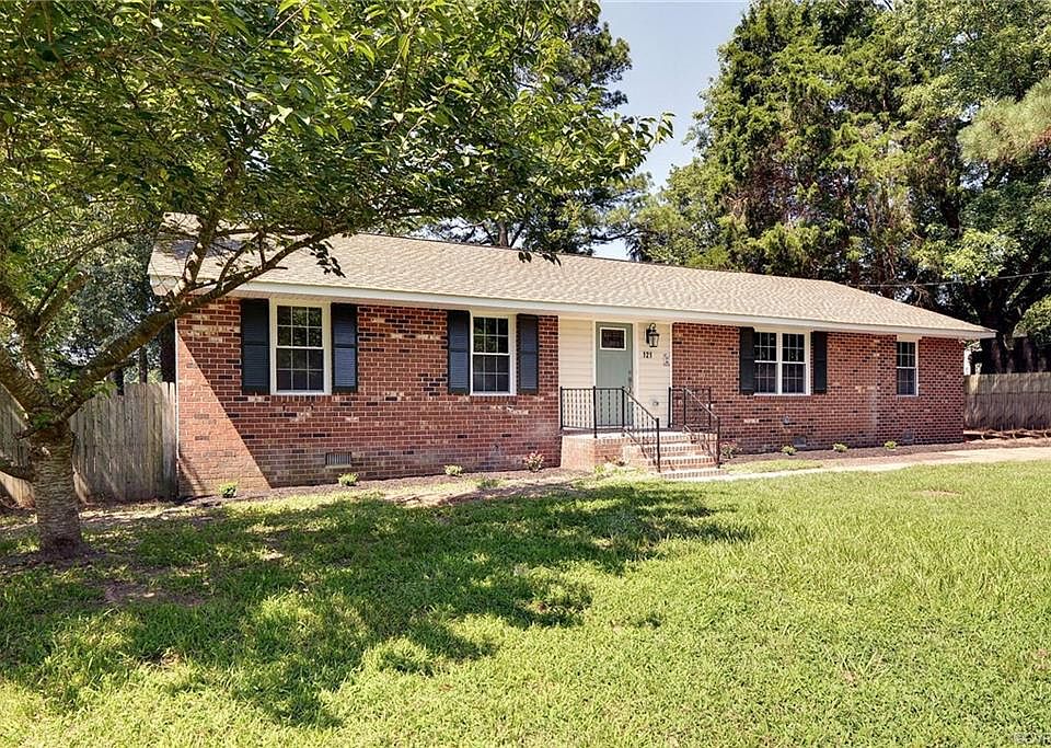 1st image of 121 Wilson Cir