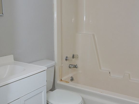 3rd image of 315 Bybee Branch Rd #G
