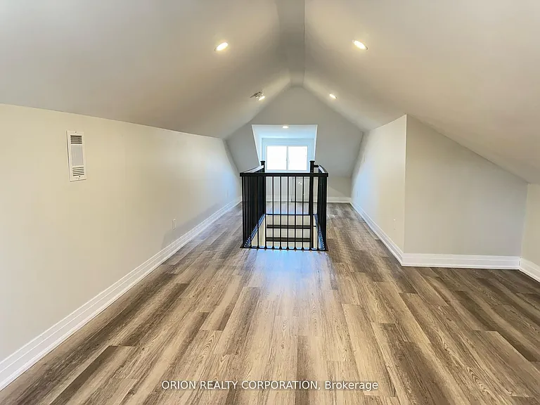 1016 Haig Blvd — Photo 42