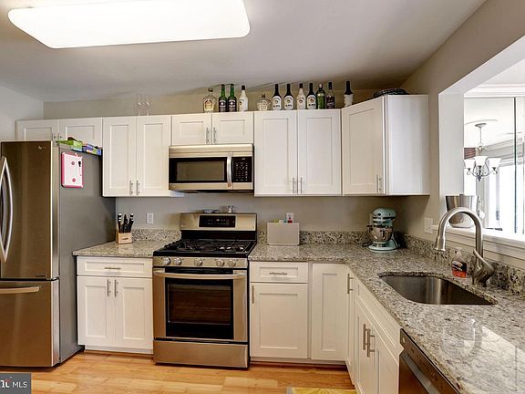 3rd image of 6609 Netties Ln Unit 1507