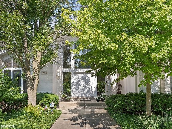 2nd image of 1755 Orchid Ct