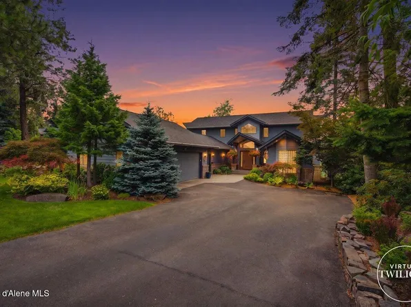 10742 N Lakeview Dr, Hayden Lake, ID 83835