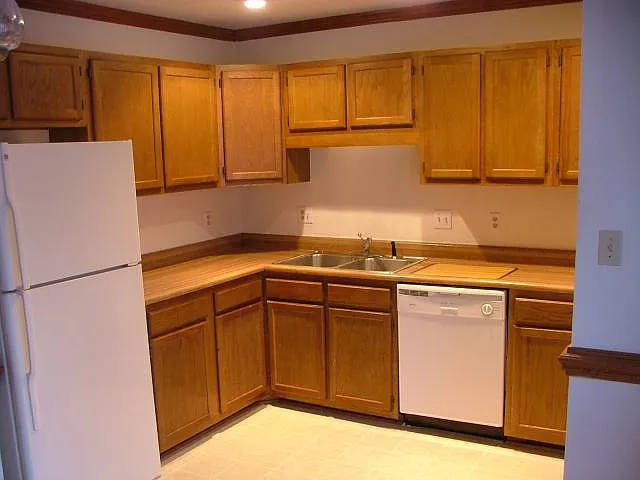 3 bed, 1275 sqft, $1,675 — Photo 2