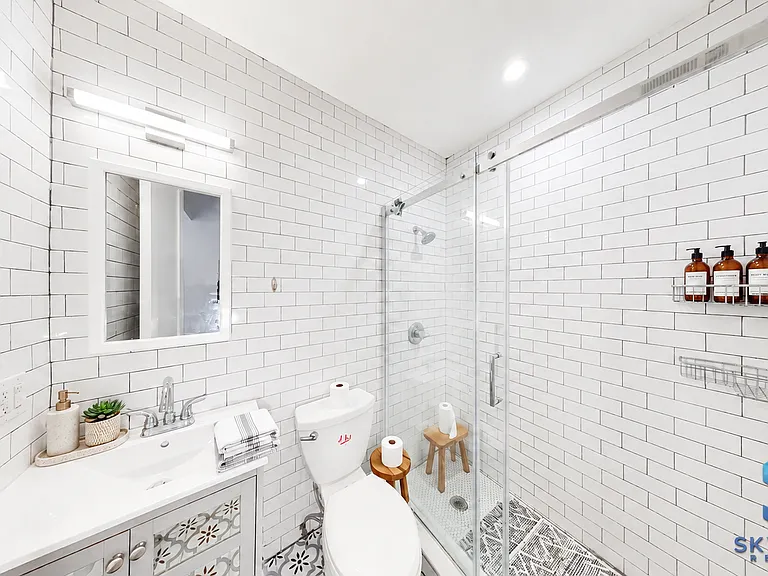 1167 Dean St #3L — Photo 2