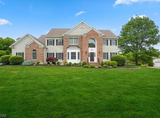 40 Quail Run, Randolph, NJ 07869