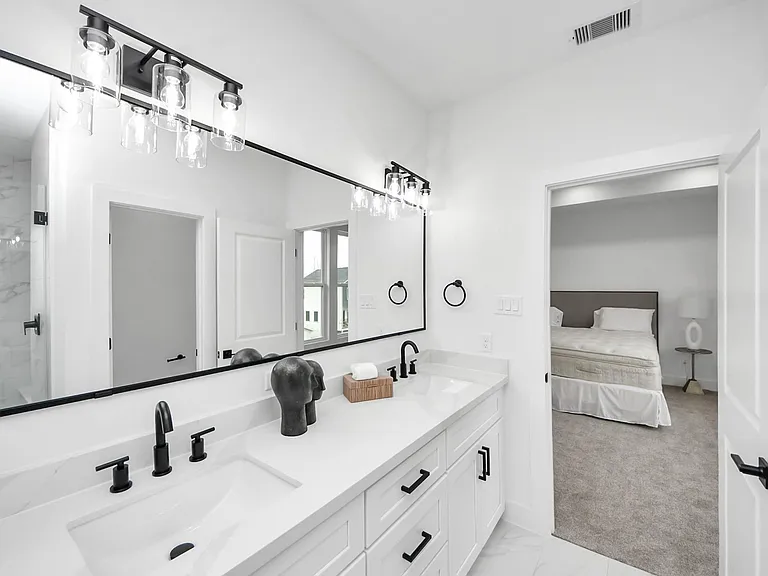1216 English St — Photo 30