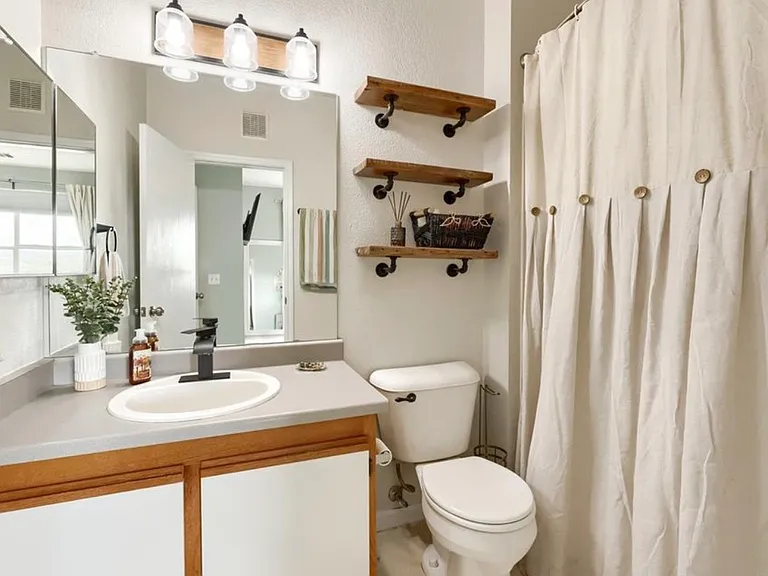 6021 Castlegate Dr W #E32 — Photo 10