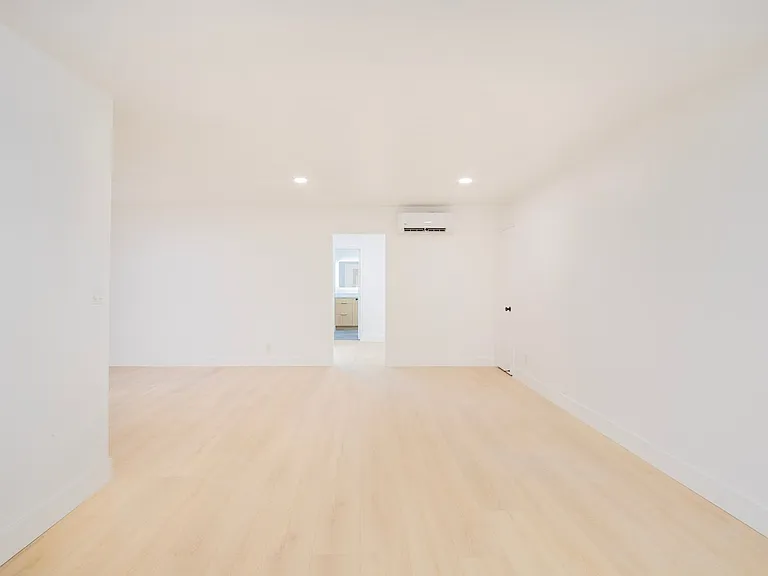 1236 N Ogden Dr — Photo 9