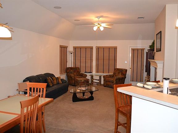 3rd image of 1207 Grafton Ln