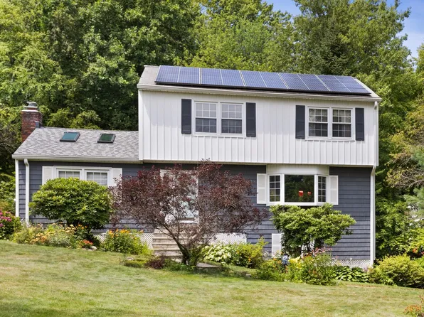 23 Ward Drive South, Danbury, CT 06810