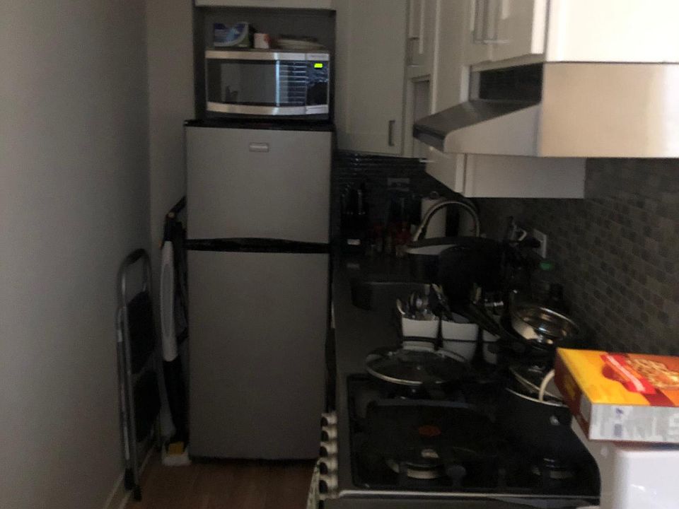 2nd image of 508 W Belmont Ave #84cc15zqn