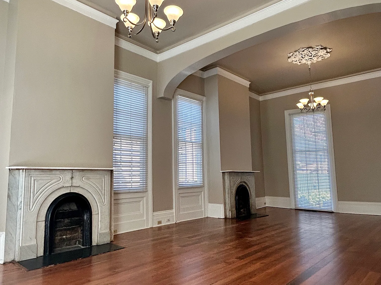 3 bed, 2.5 bath, 2100 sqft, $2,500 — Photo 1