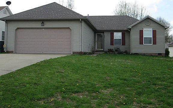 2nd image of 646 Bailey Dr