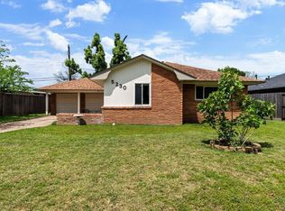 5230 Saxon Dr, Houston, TX 77092