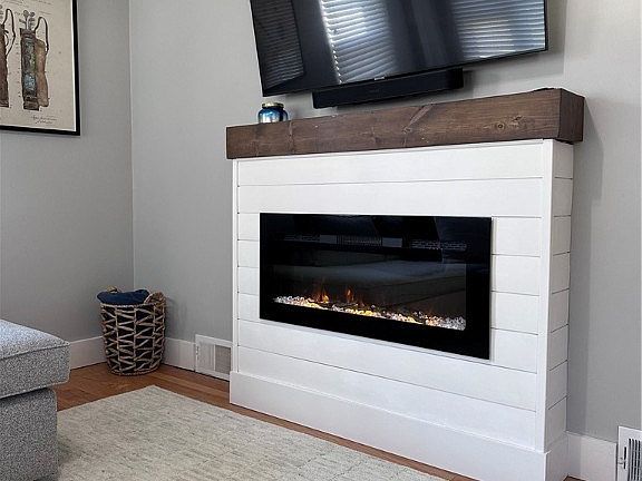4th image of 110 Kendall Dr E