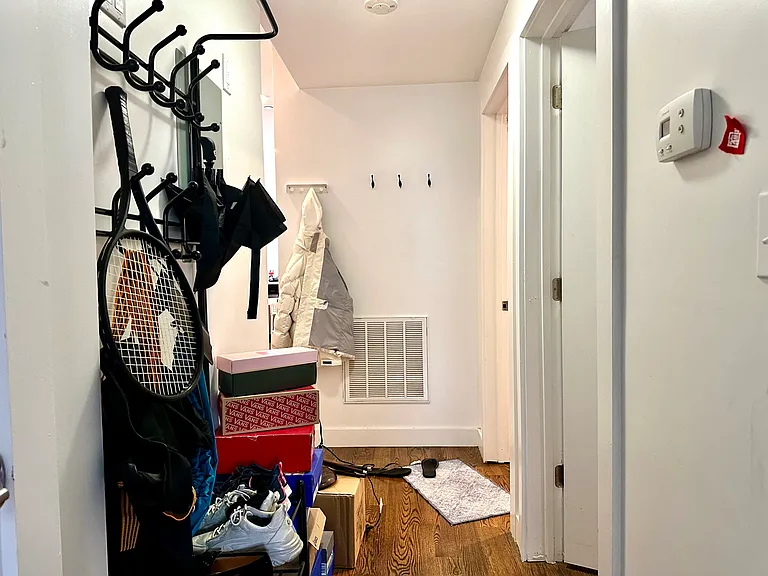 19-4 Marney St — Photo 7