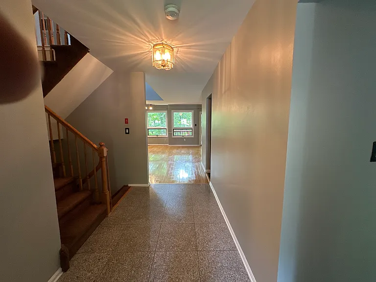 83 Bond St — Photo 40