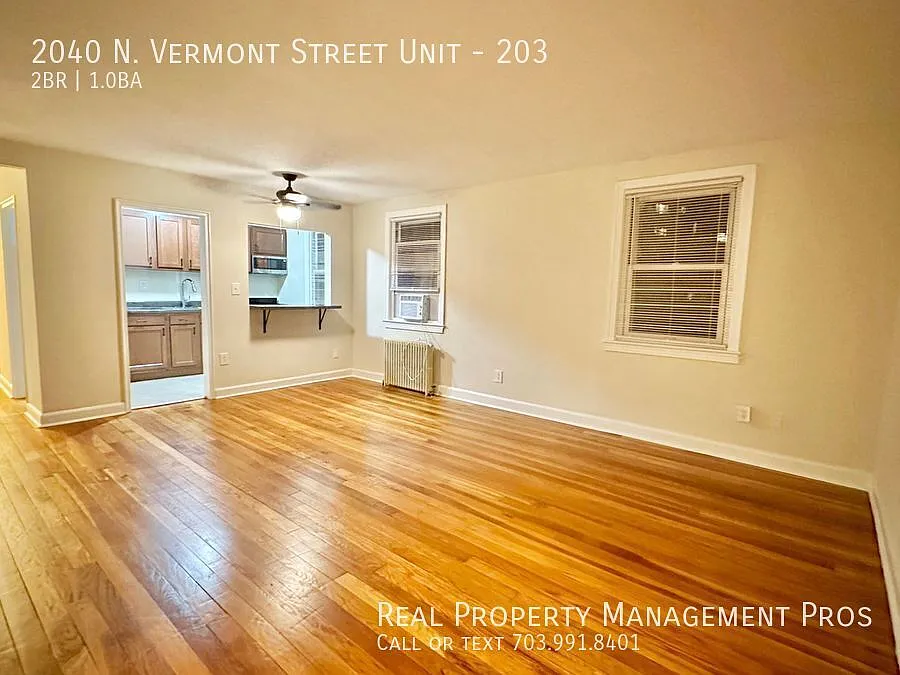 Light & Bright 2 Bedroom Apartment- Utilities Included!! — Photo 4