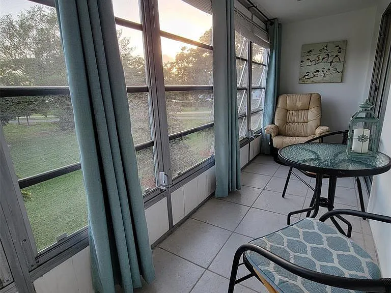 351 Markham Cres #351-P — Photo 18