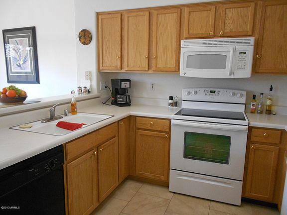 4th image of 10061 E Capri Ave