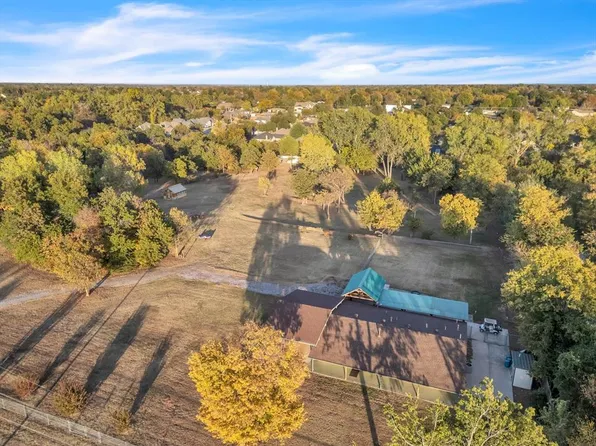 712 S Saint Paul Ave, Midwest City, OK 73130