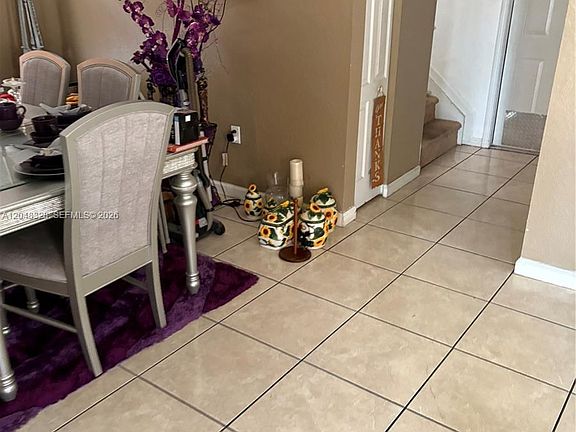 3rd image of 3976 NE 13th Dr #3976