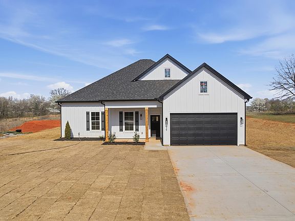2nd image of 419 Griffin Rd