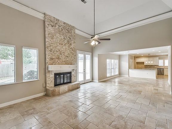 5th image of 3211 Blackcastle Dr