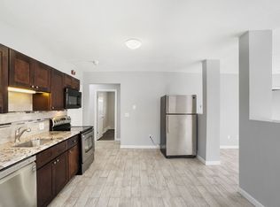 371 Lonsdale Ave UNIT 2F, Pawtucket, RI 02860