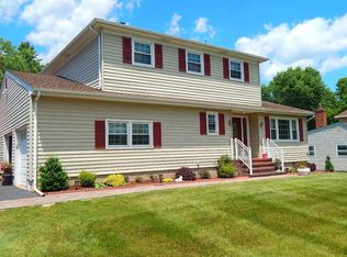 91 Ivy Ln, Bridgewater, NJ 08807