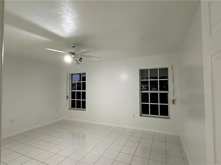 701 Arianne Ct — Photo 16