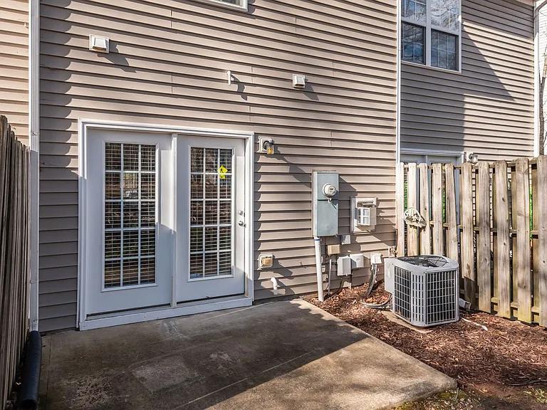 1641 Snowmass Way — Photo 23