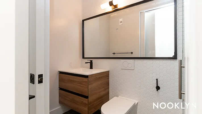 Rented by Nooklyn NYC LLC | media 48
