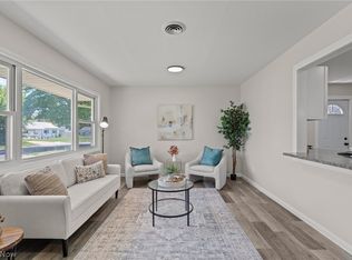 2221 Maxine Ave NE, Canton, OH 44705