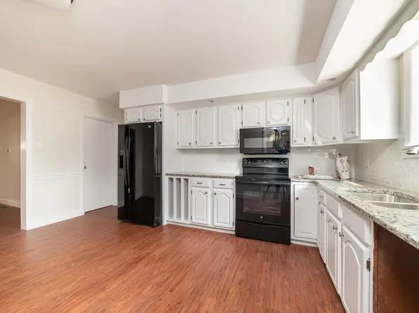 570 W Louther St, Carlisle, PA 17013