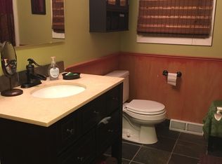 25 Dunuggan Ct, Iowa City, IA 52240