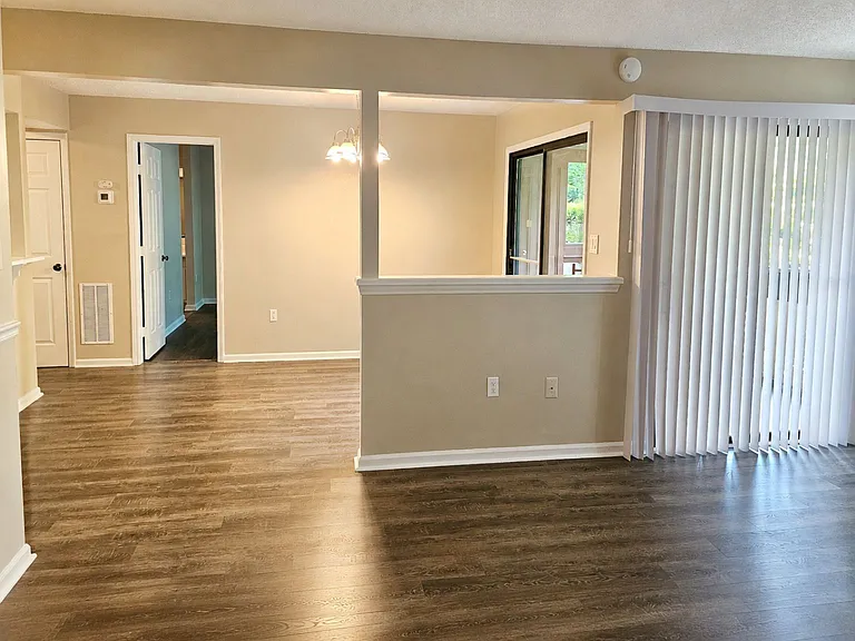 7223 Winery Ln — Photo 7